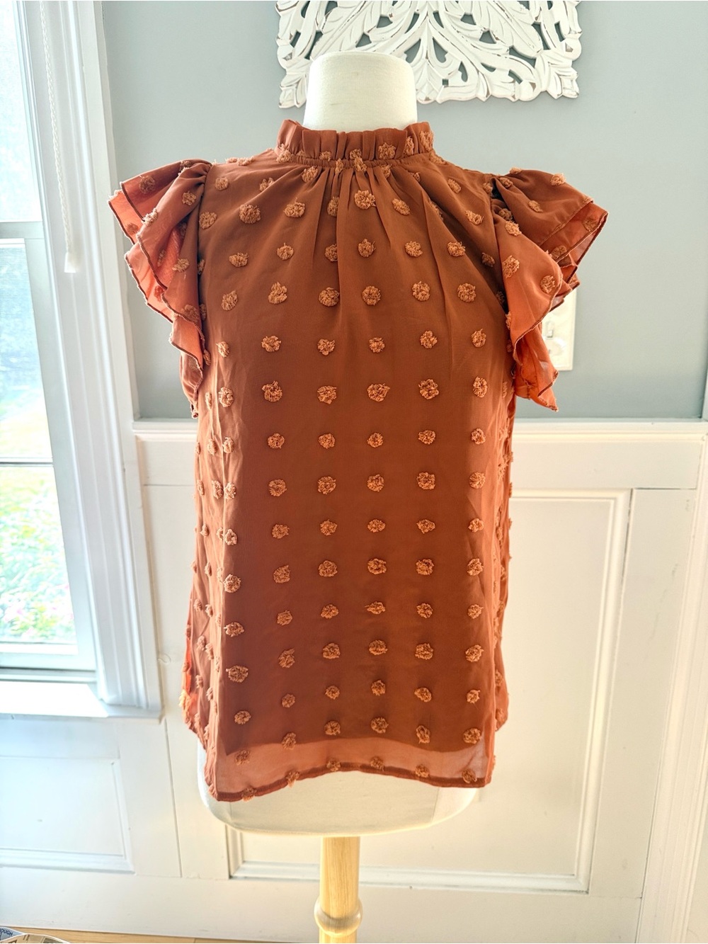 Feminine orange top with flutter sleeves size small, 4